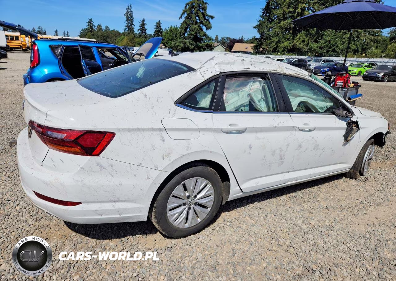 2019 Volkswagen Jetta S VIN:3VWC57BU7KM027197 - 3
