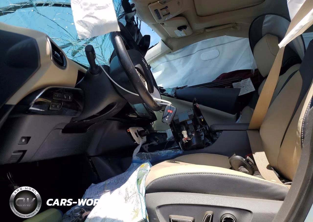 2018 Toyota Prius VIN:JTDKARFU2J3545671 - 7