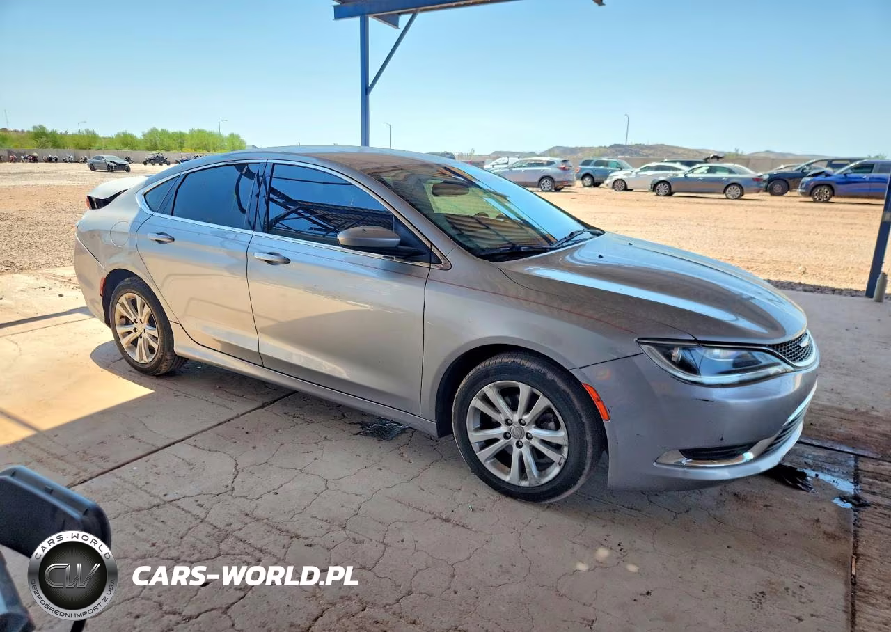 2015 Chrysler 200 Limited VIN:1C3CCCAB2FN646260 - 4