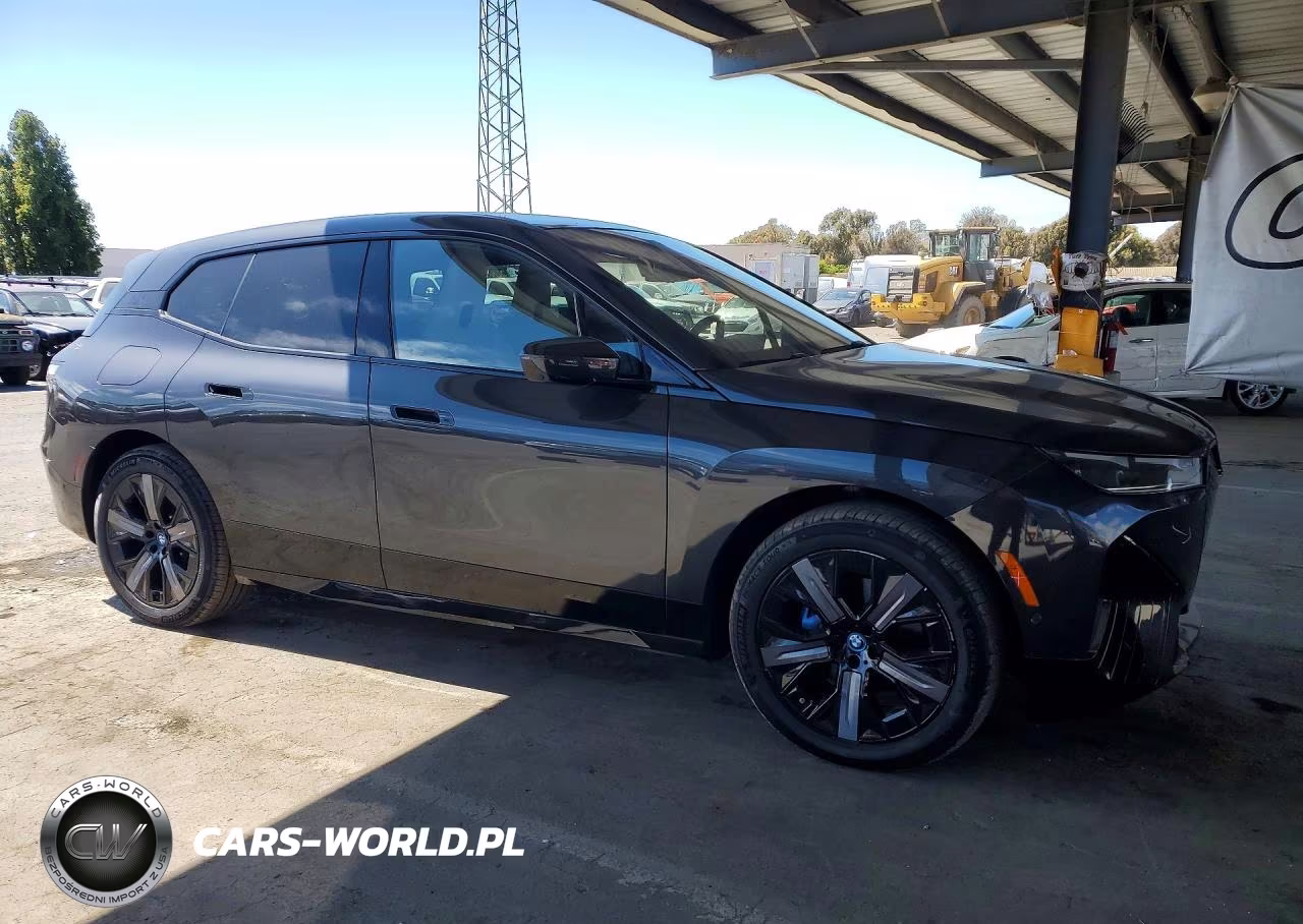 2024 BMW Ix xDrive50 VIN:WB523CF02RCP08248 - 4