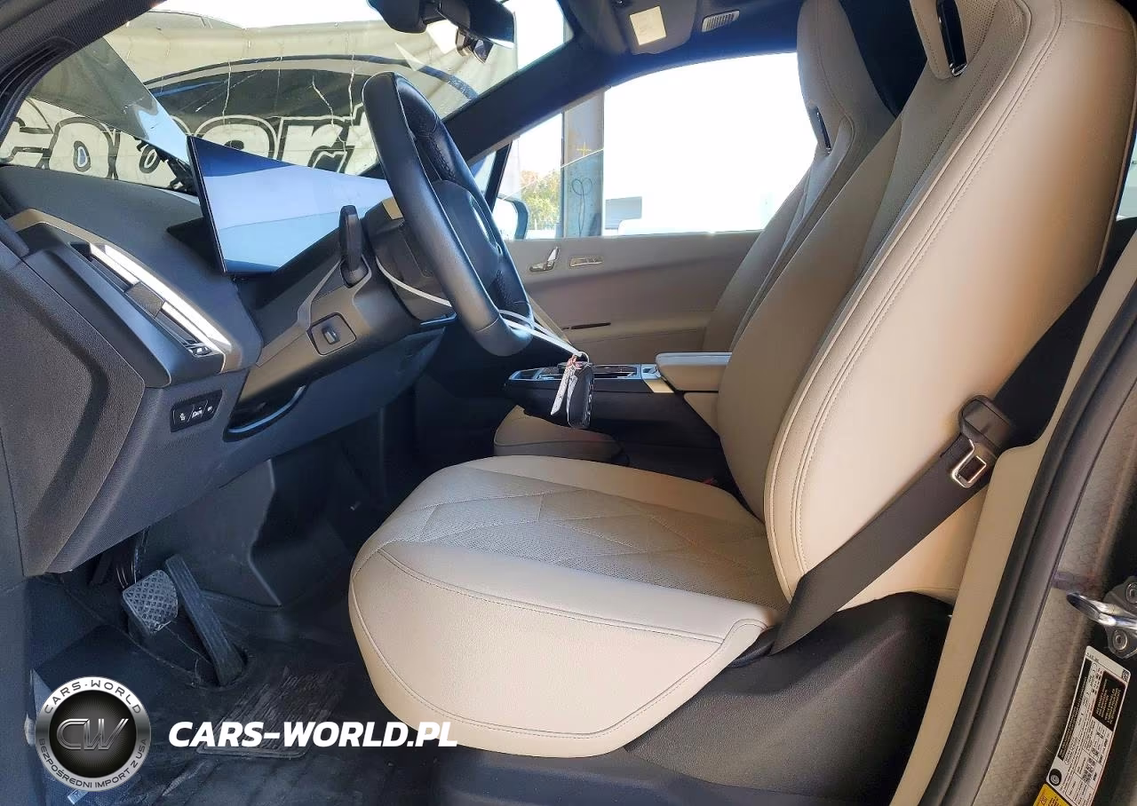 2024 BMW Ix xDrive50 VIN:WB523CF02RCP08248 - 7
