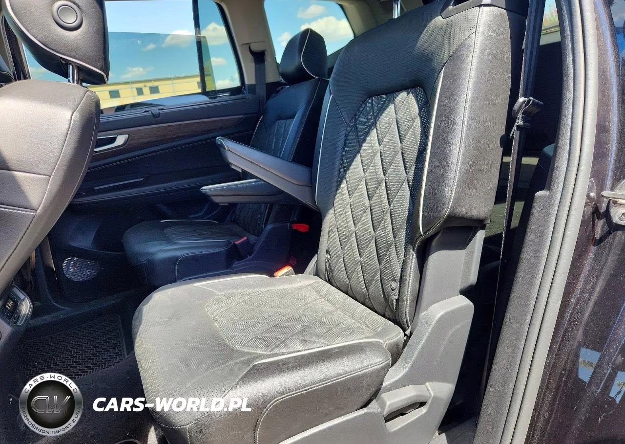 2024 Volkswagen Atlas Sel Premium R-Line VIN:1V2FR2CA7RC572936 - 11