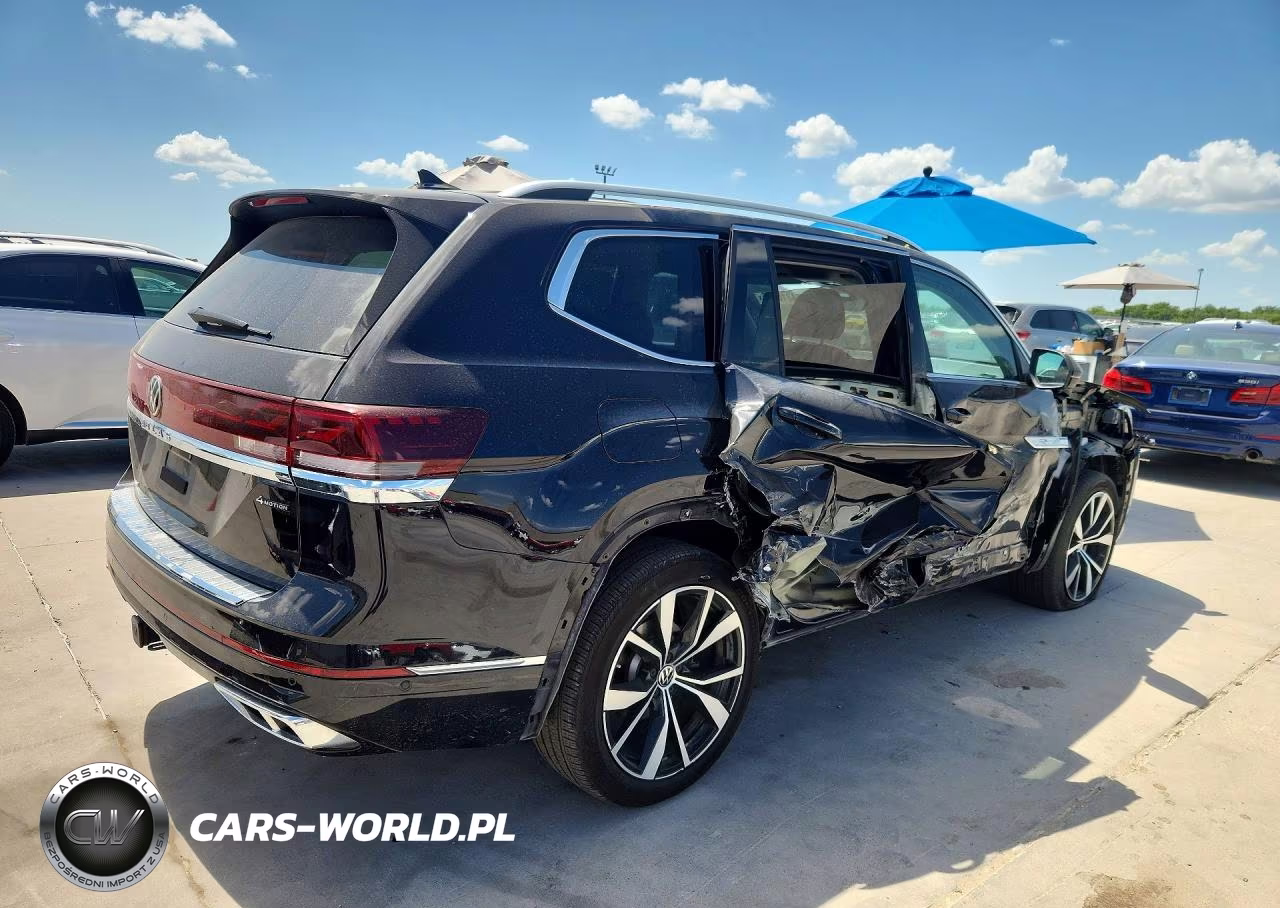 2024 Volkswagen Atlas Sel Premium R-Line VIN:1V2FR2CA7RC572936 - 3