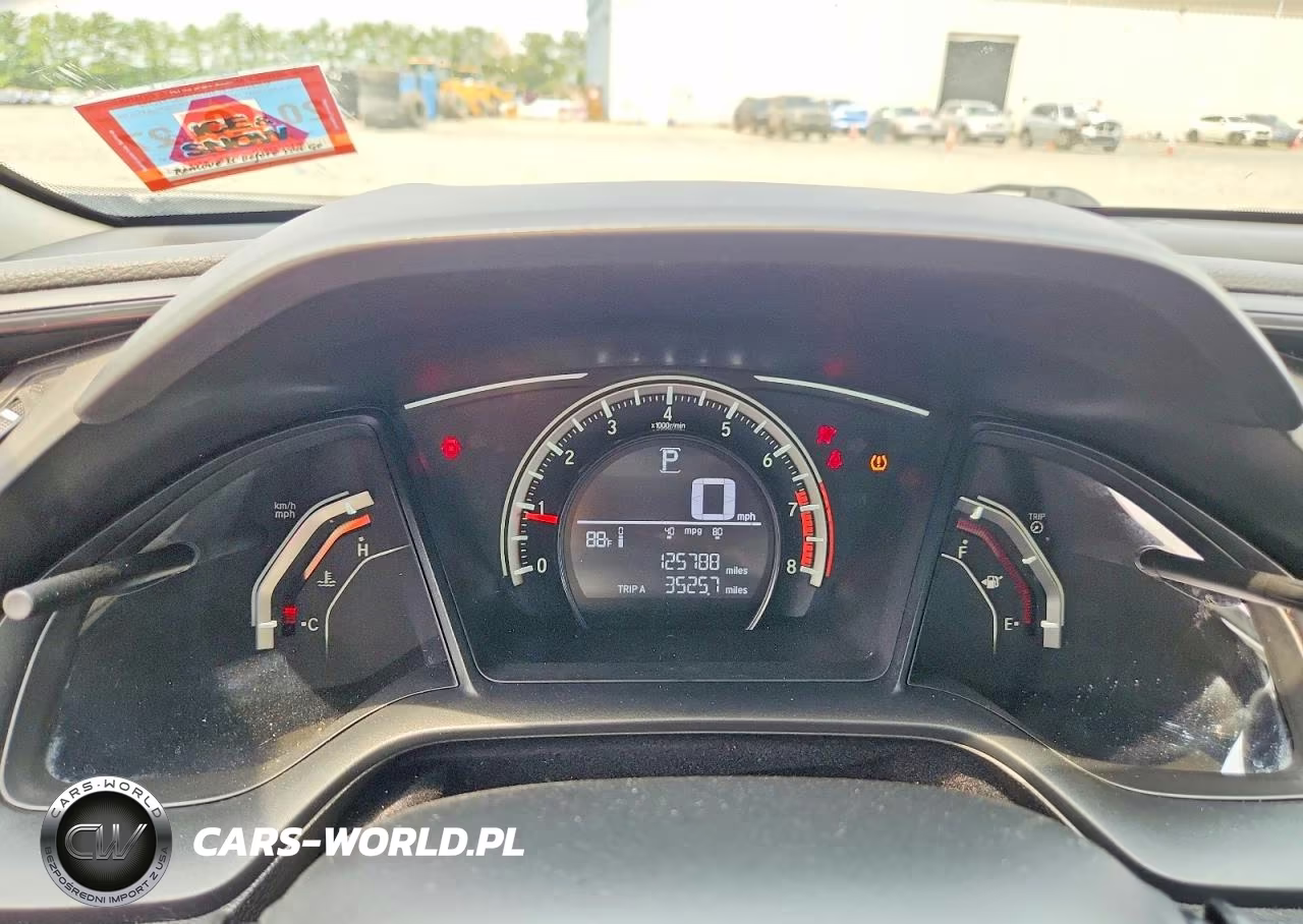 2018 Honda Civic Lx VIN:2HGFC2F56JH587156 - 9