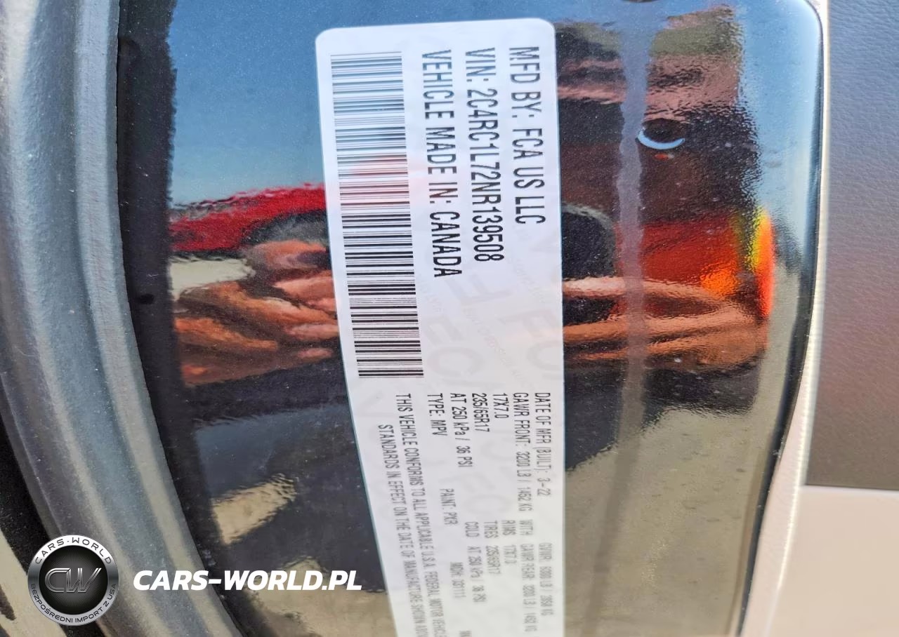 2022 Chrysler Pacifica Hybrid Touring L VIN:2C4RC1L72NR139508 - 13