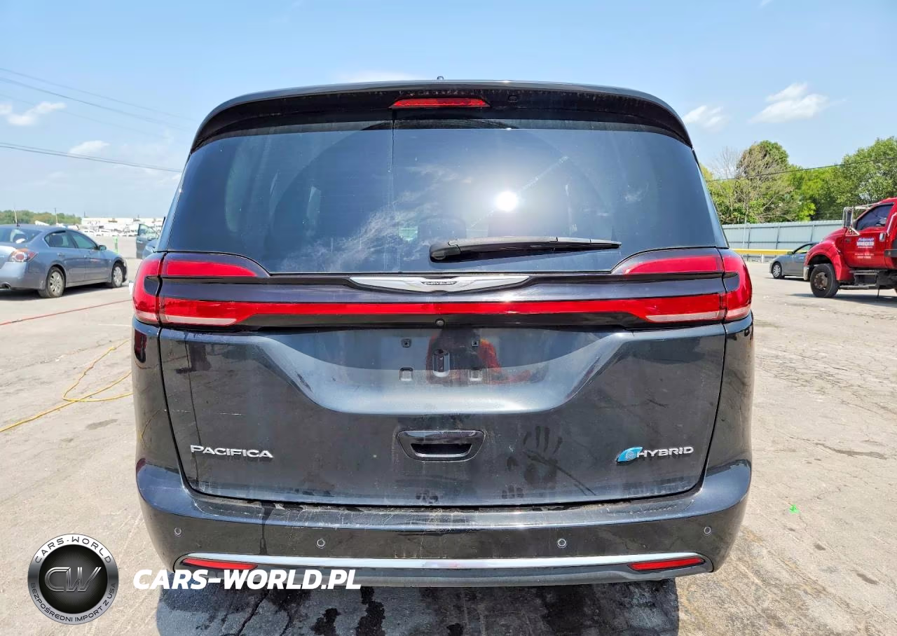 2022 Chrysler Pacifica Hybrid Touring L VIN:2C4RC1L72NR139508 - 6