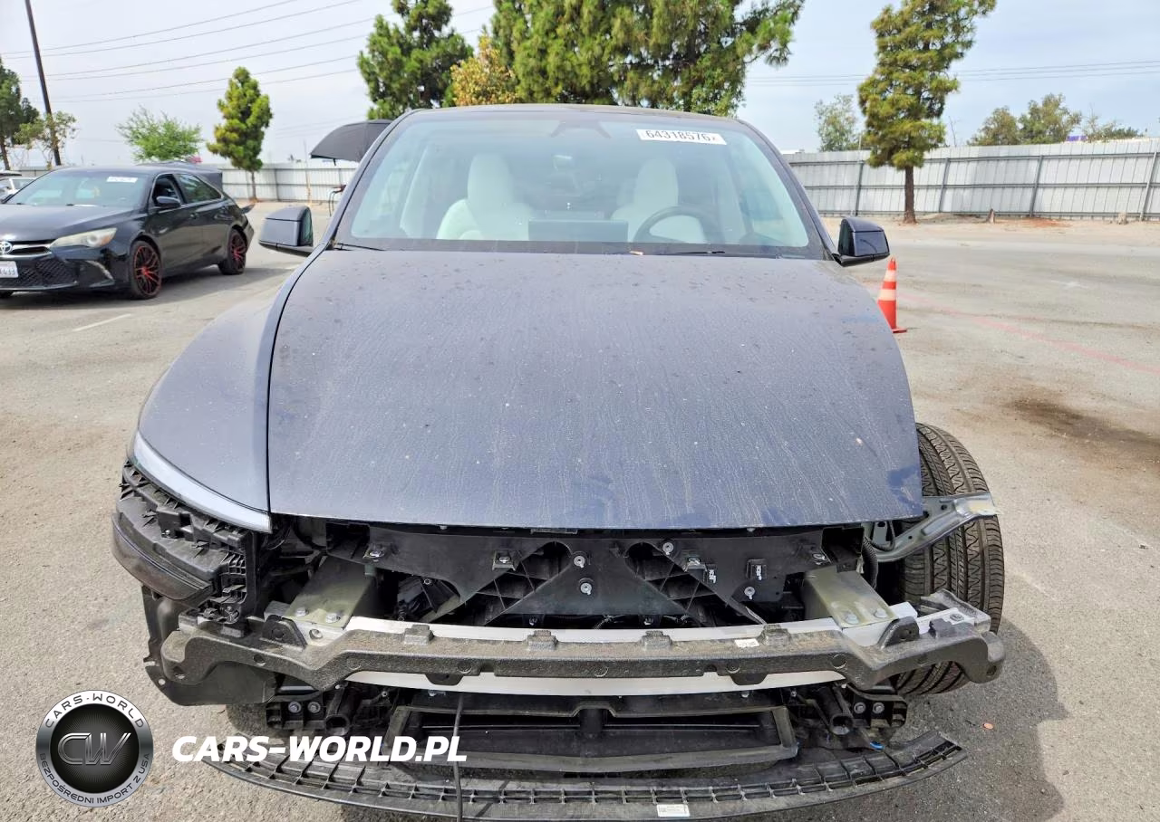 2026 Tesla Model Y VIN:7SAYGDED5TF385971 - 5