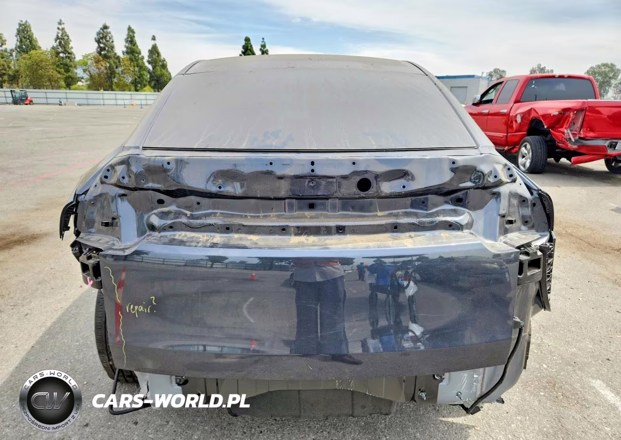 2026 Tesla Model Y VIN:7SAYGDED5TF385971 - 6