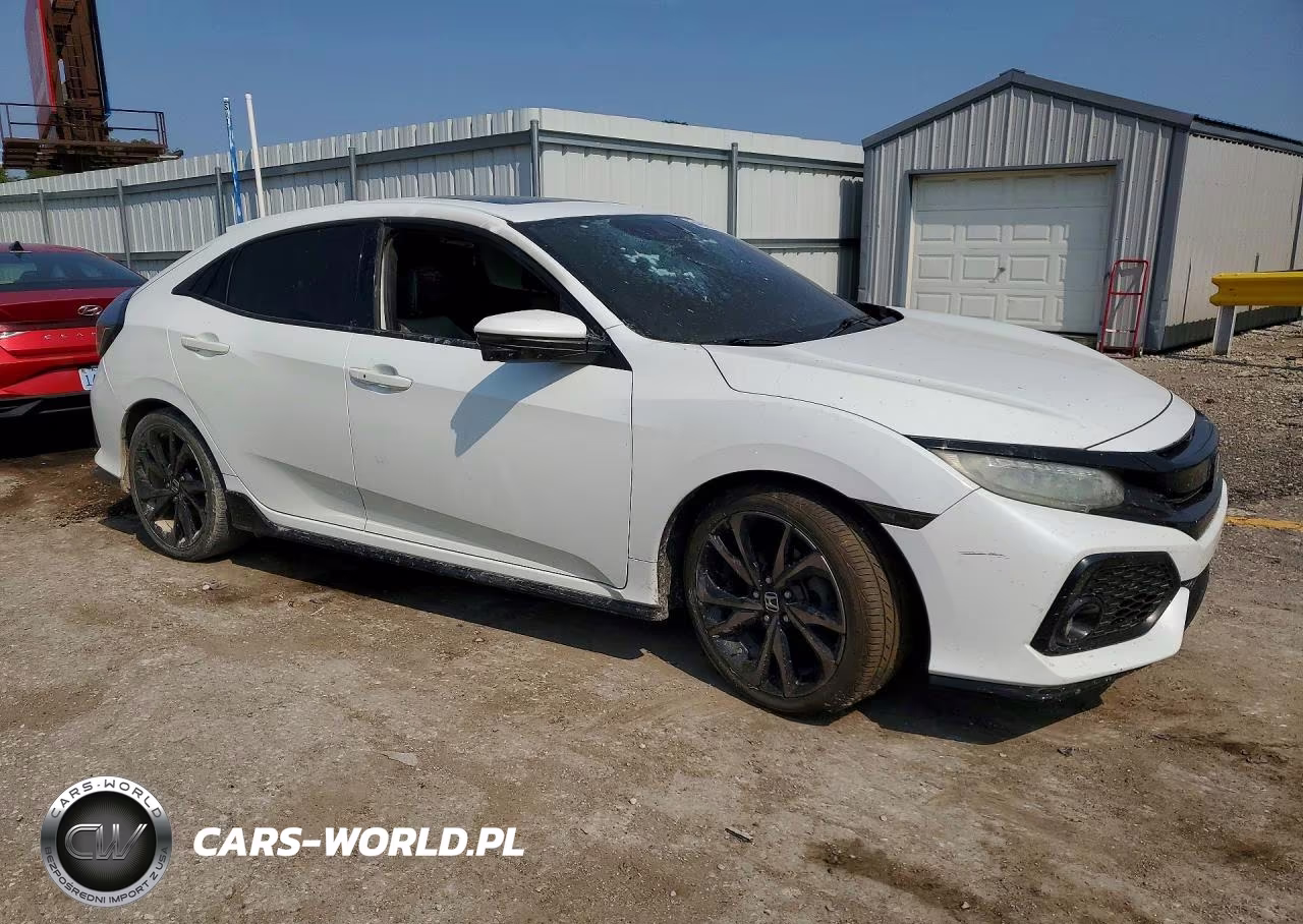 2018 Honda Civic Sport Touring VIN:SHHFK7H95JU225662 - 4