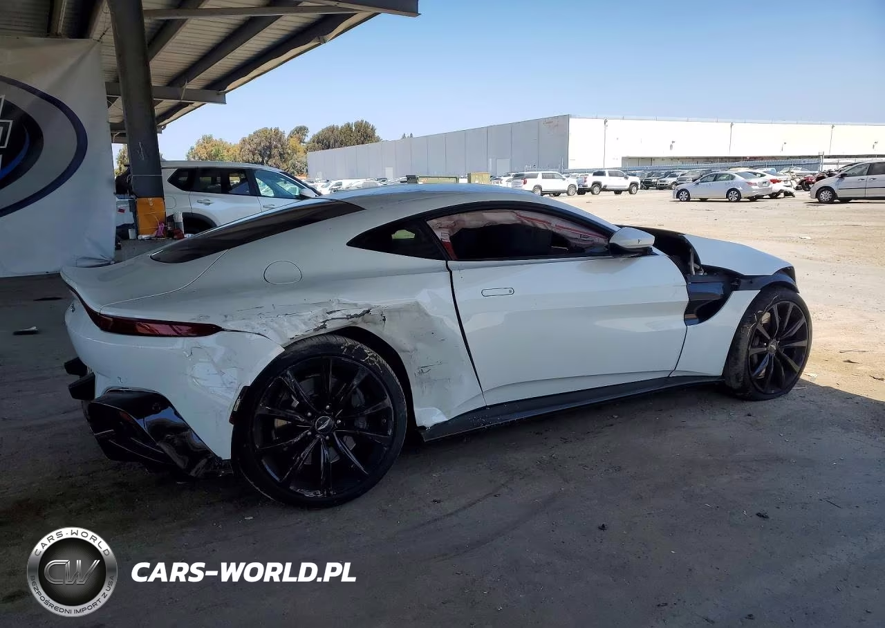 2019 Aston Martin Vantage VIN:SCFSMGAWXKGN02034 - 3