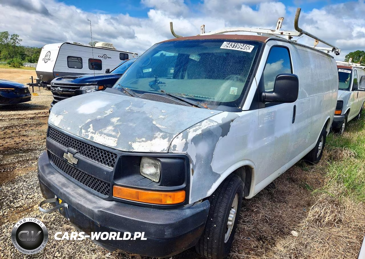 2011 Chevrolet Express G2500 VIN:1GCWGFCA7B1187425 - 1
