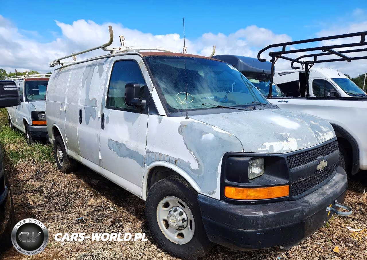 2011 Chevrolet Express G2500 VIN:1GCWGFCA7B1187425 - 4