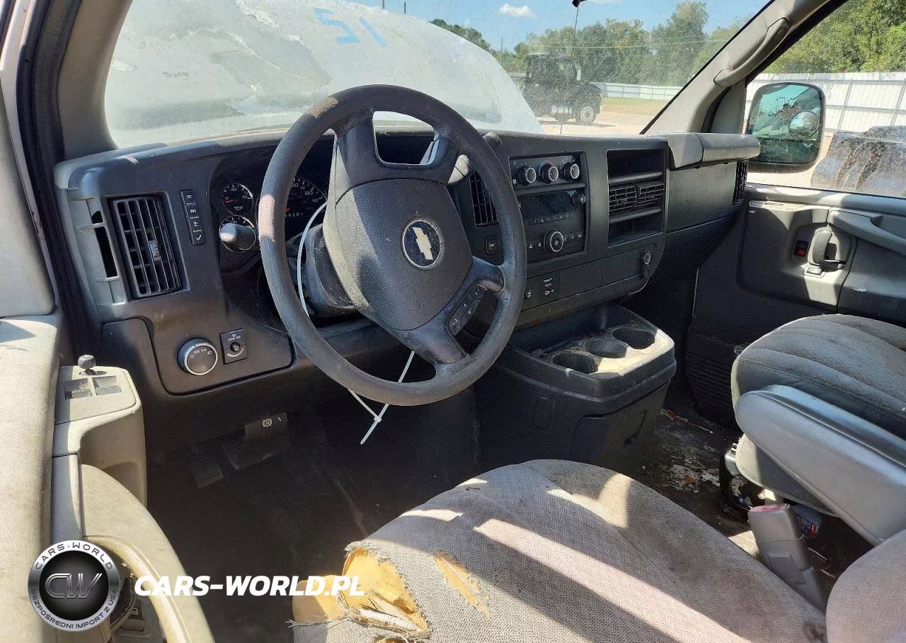 2011 Chevrolet Express G2500 VIN:1GCWGFCA7B1187425 - 8