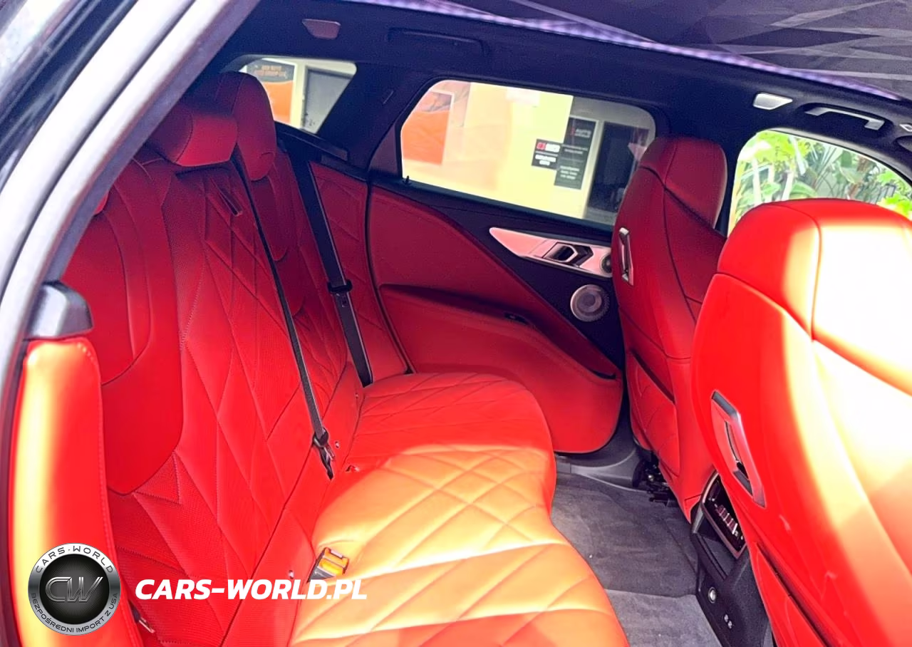 2025 BMW Xm VIN:5YM23CS06S9Z98899 - 6