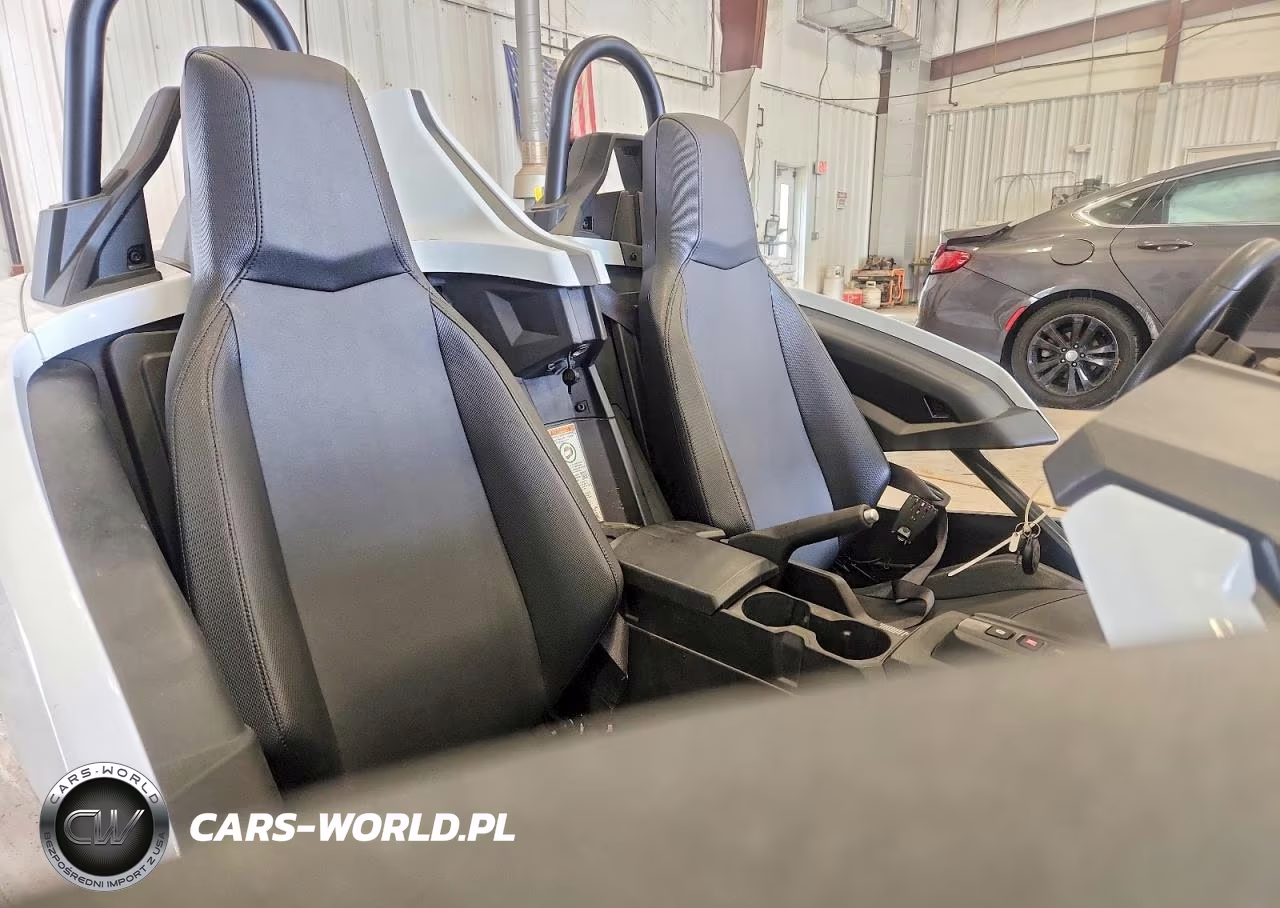 2024 Polaris Slingshot S With Technology Package VIN:57XAATHD4R8165565 - 10