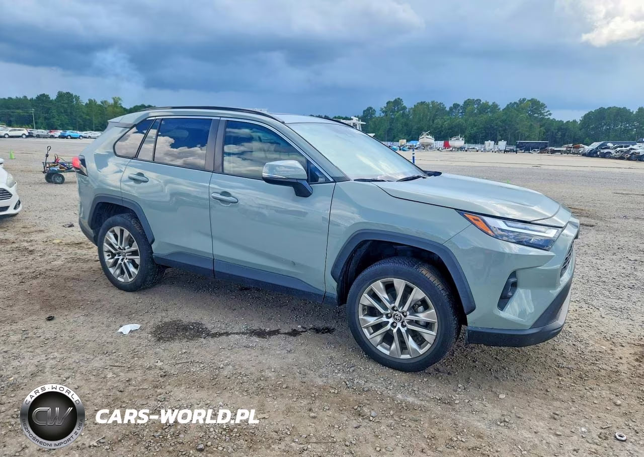 2023 Toyota Rav4 Xle Premium VIN:2T3C1RFV2PW285243 - 4