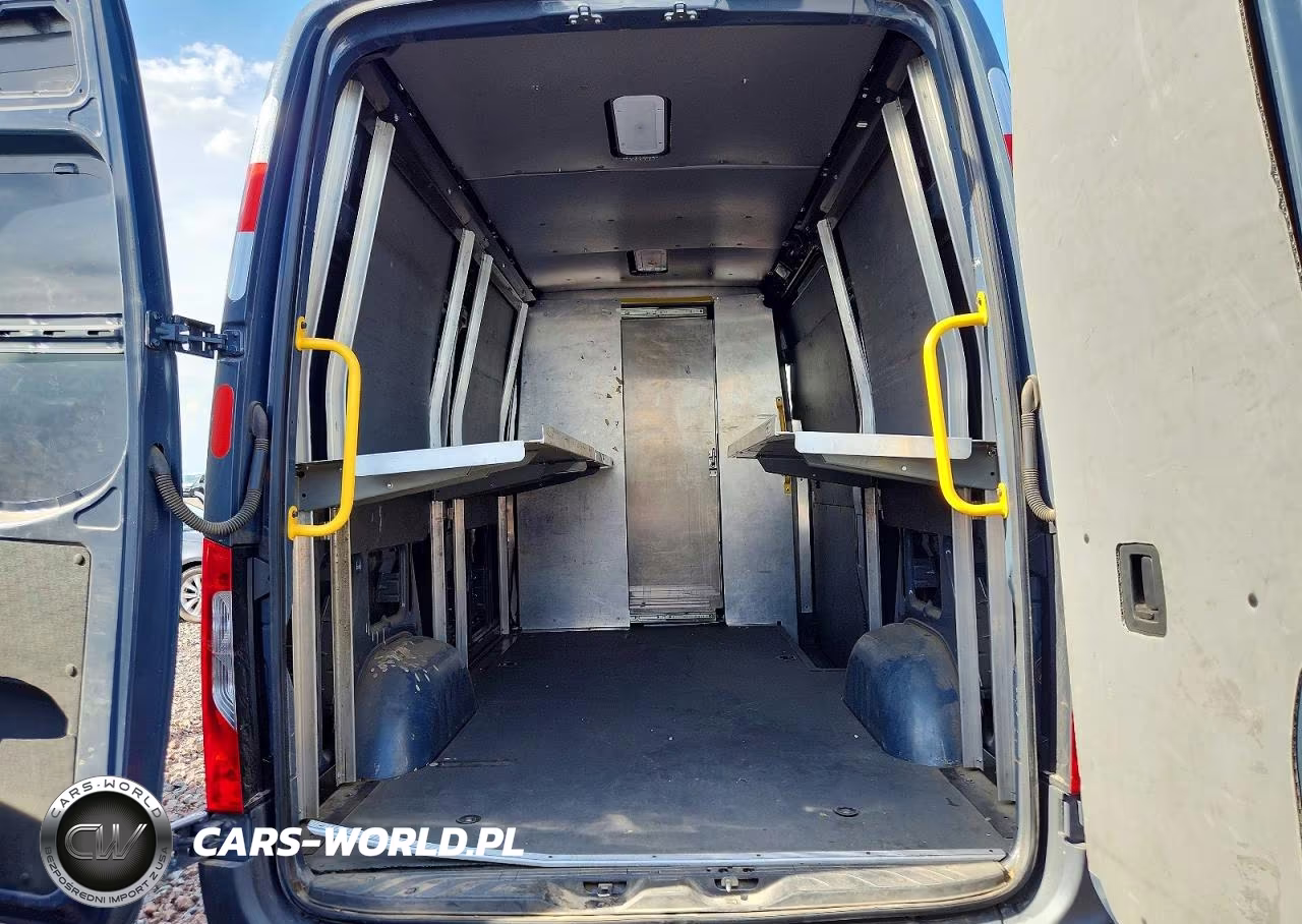 2019 Mercedes Benz Sprinter 2500 Delivery Van VIN:WD4PF0CD7KP101743 - 10