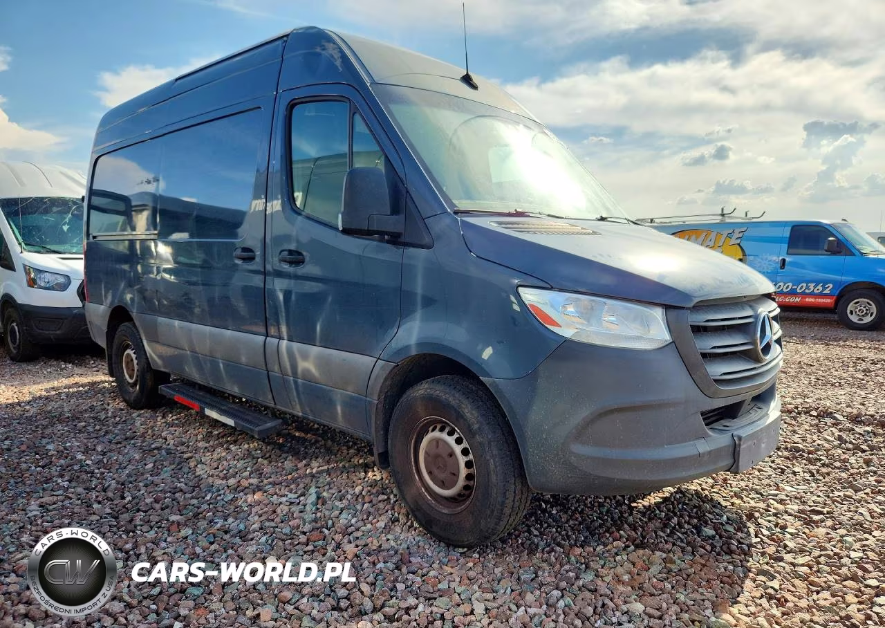 2019 Mercedes Benz Sprinter 2500 Delivery Van VIN:WD4PF0CD7KP101743 - 4