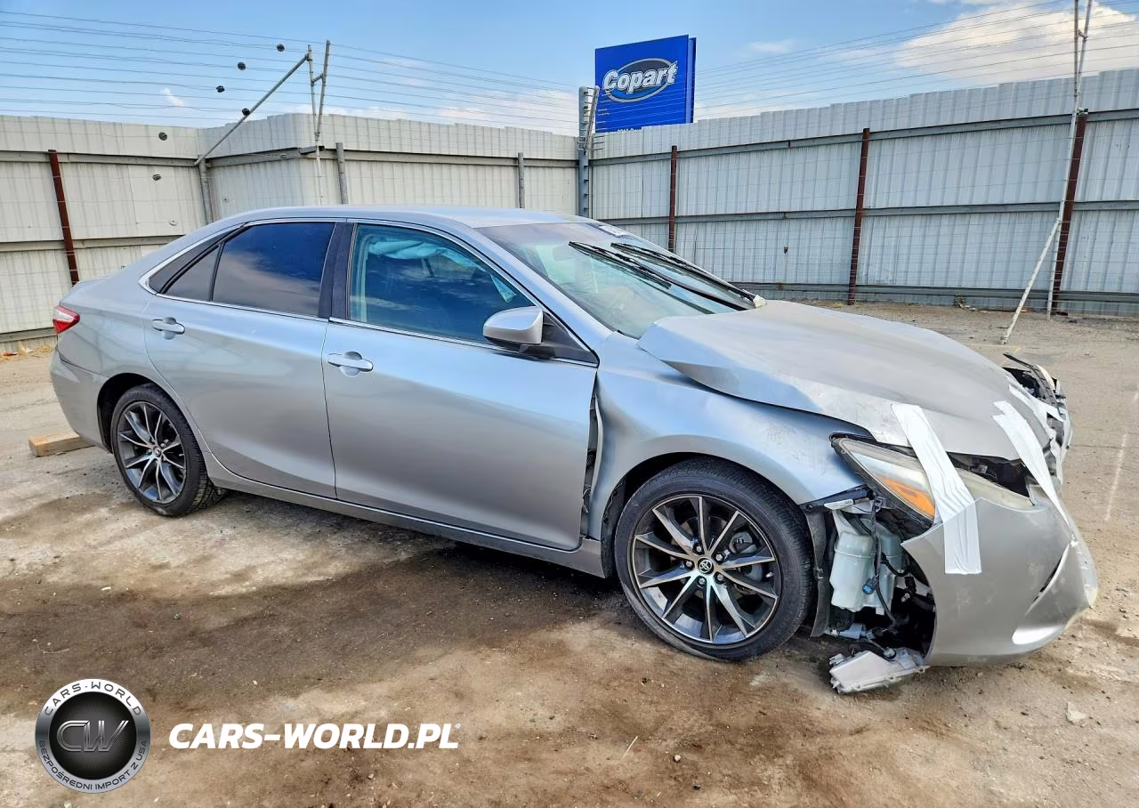 2015 Toyota Camry Xse VIN:4T1BF1FK0FU028920 - 4