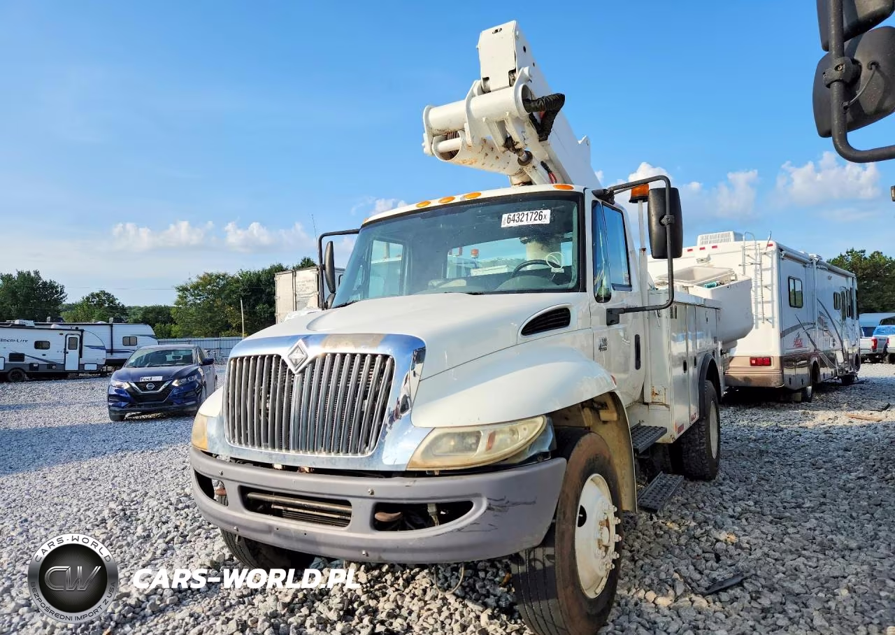 2007 International 4200 Bucket Truck – zdjęcie 1 z 13