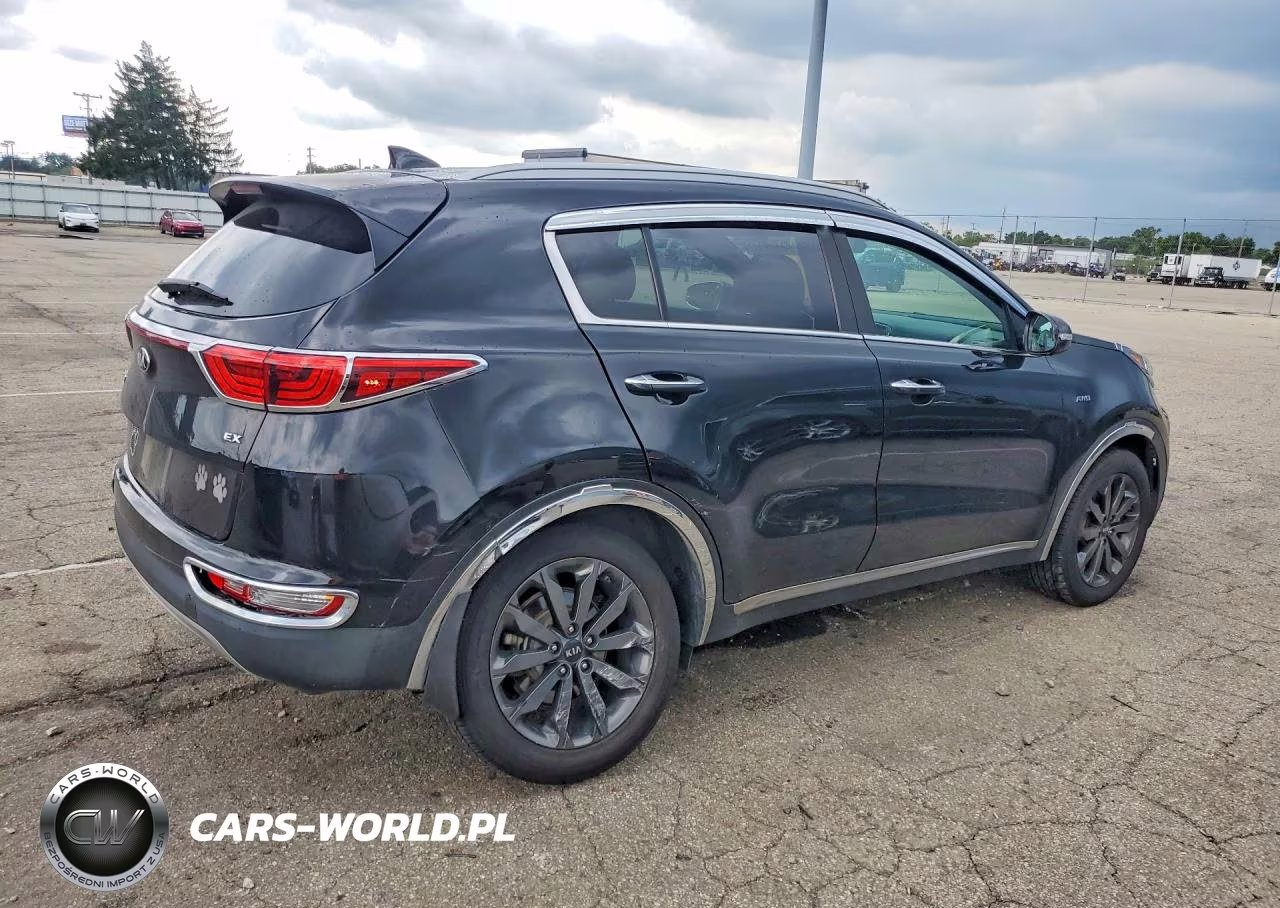 2018 Kia Sportage Ex VIN:KNDPNCAC4J7409668 - 3