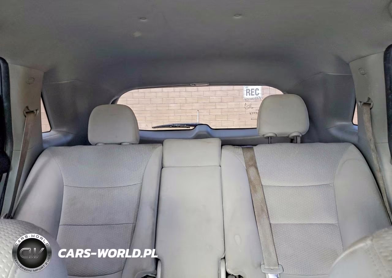2011 Kia Sorento Lx VIN:5XYKT4A15BG155445 - 10