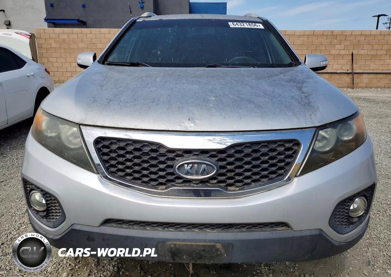 2011 Kia Sorento Lx VIN:5XYKT4A15BG155445 - 5