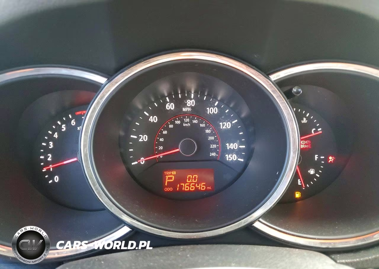 2011 Kia Sorento Lx VIN:5XYKT4A15BG155445 - 9