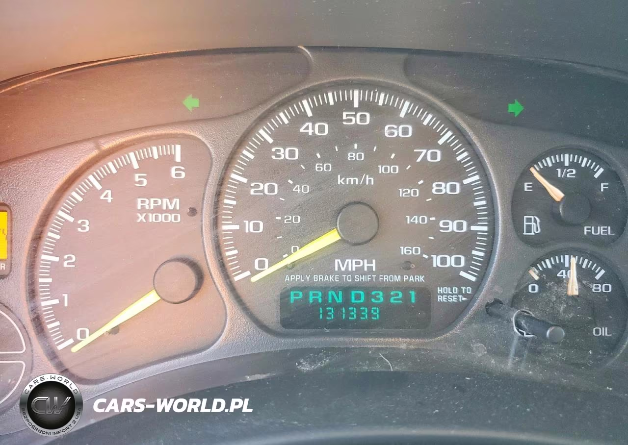 2001 Chevrolet Tahoe C1500 VIN:1GNEC13T01J183704 - 9