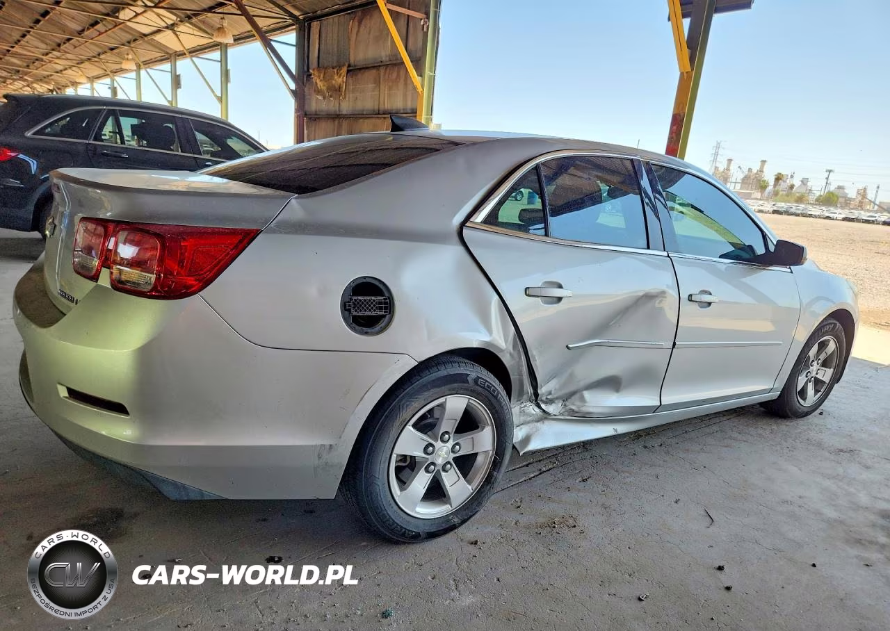 2015 Chevrolet Malibu Ls VIN:1G11B5SL4FF135144 - 3
