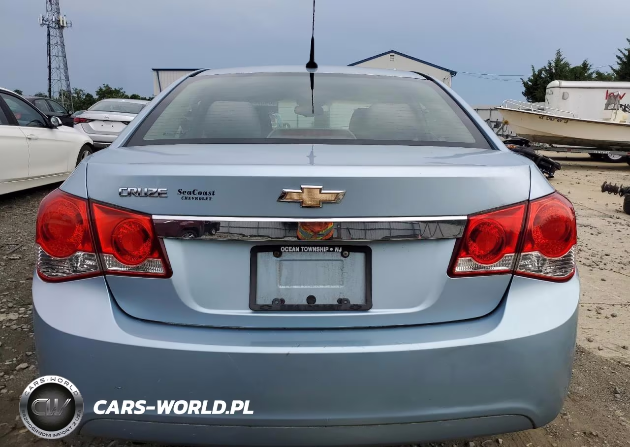 2011 Chevrolet Cruze Ls VIN:1G1PC5SH3B7286855 - 6