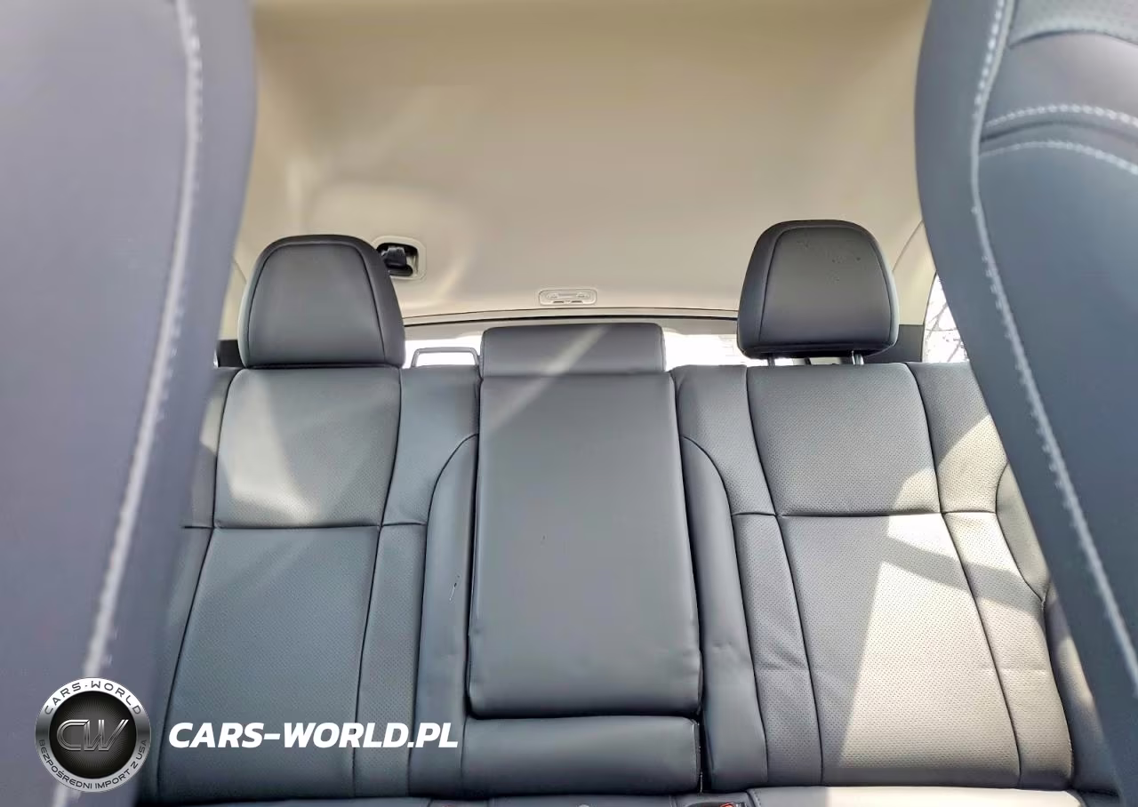 2025 Subaru Outback Touring VIN:4S4BTGPD4S3181182 - 10