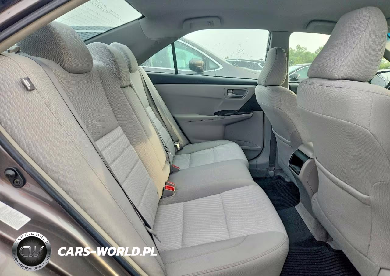 2017 Toyota Camry Le VIN:4T1BF1FK0HU777185 - 10