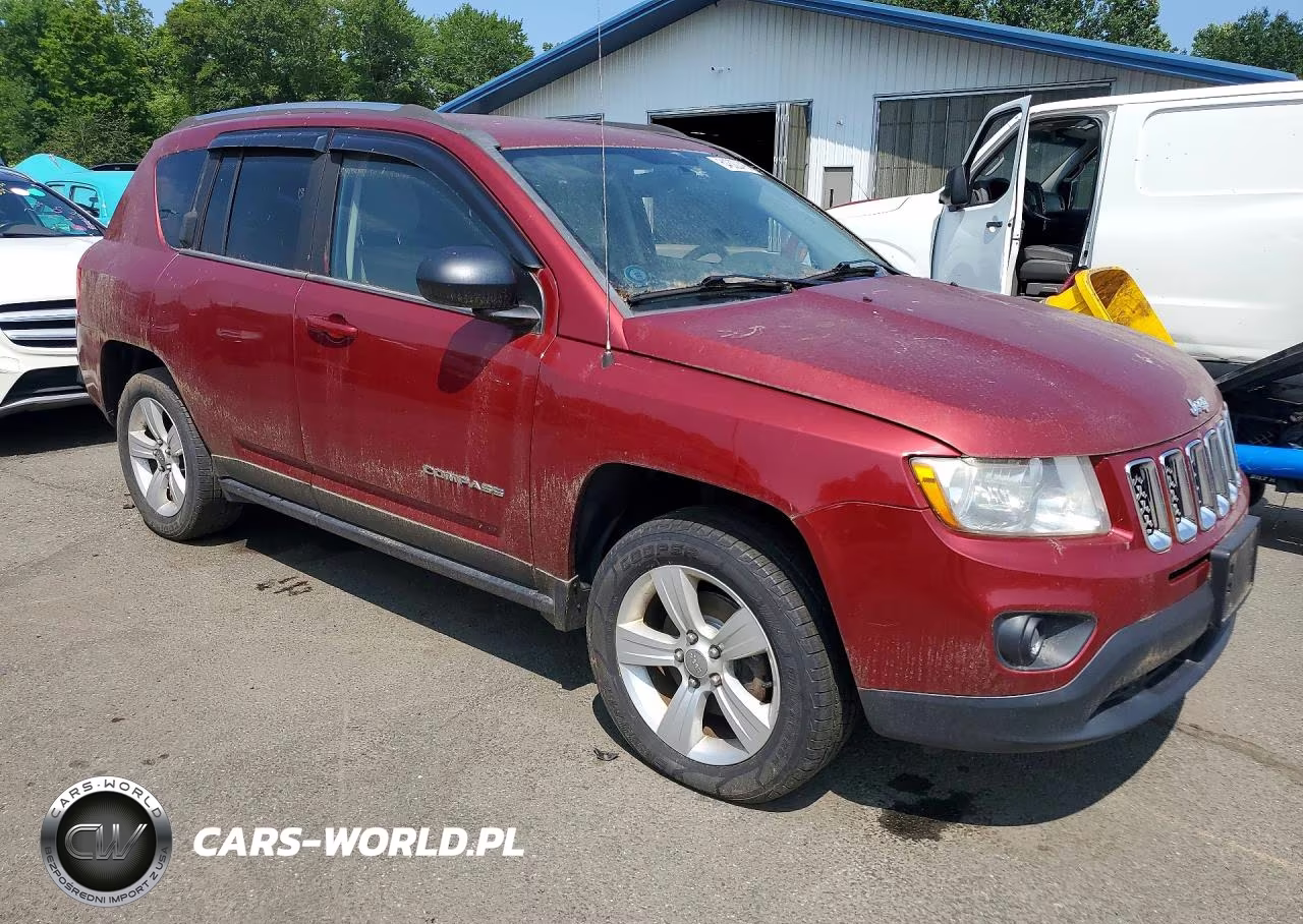 2013 Jeep Compass Latitude VIN:1C4NJDEBXDD253474 - 4