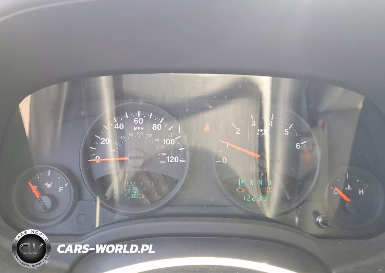 2013 Jeep Compass Latitude VIN:1C4NJDEBXDD253474 - 9