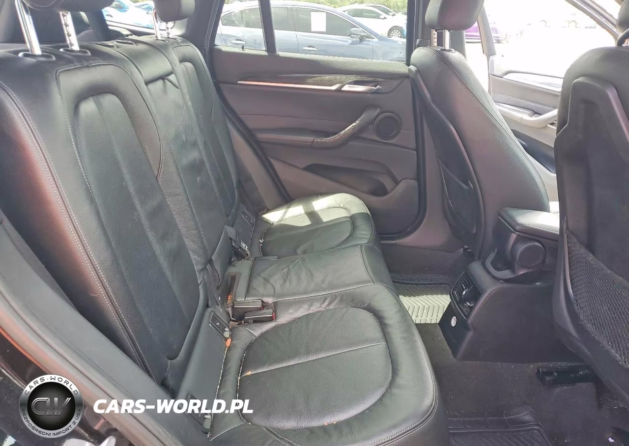 2018 BMW X1 Sdrive28I VIN:WBXHU7C35J5H41390 - 11