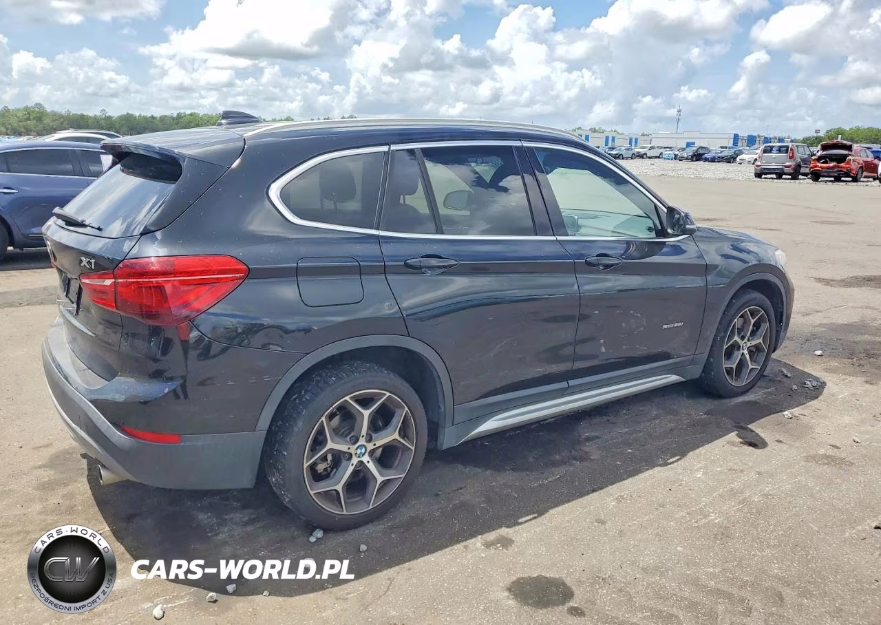 2018 BMW X1 Sdrive28I VIN:WBXHU7C35J5H41390 - 3