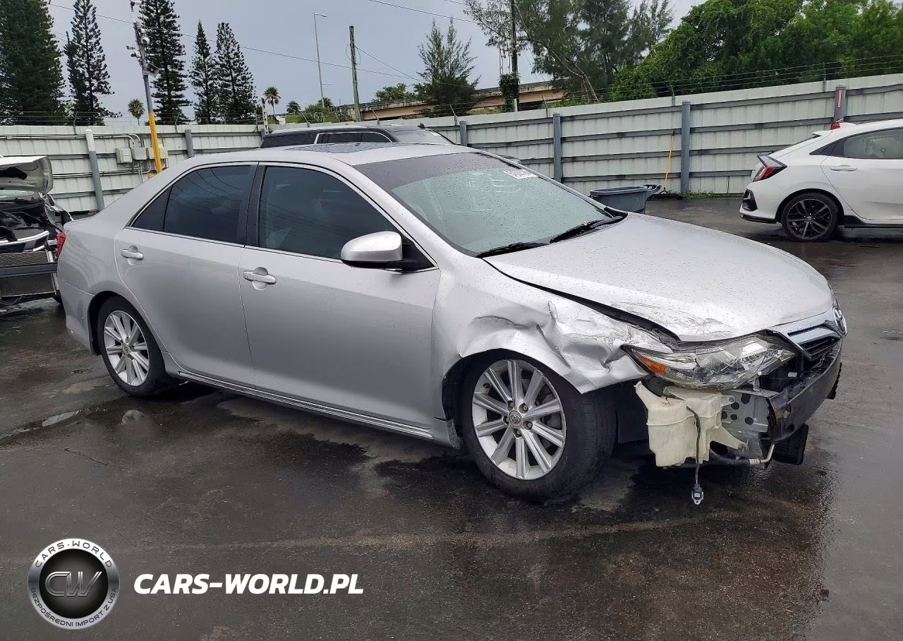 2013 Toyota Camry Xle VIN:4T4BF1FK1DR303519 - 4