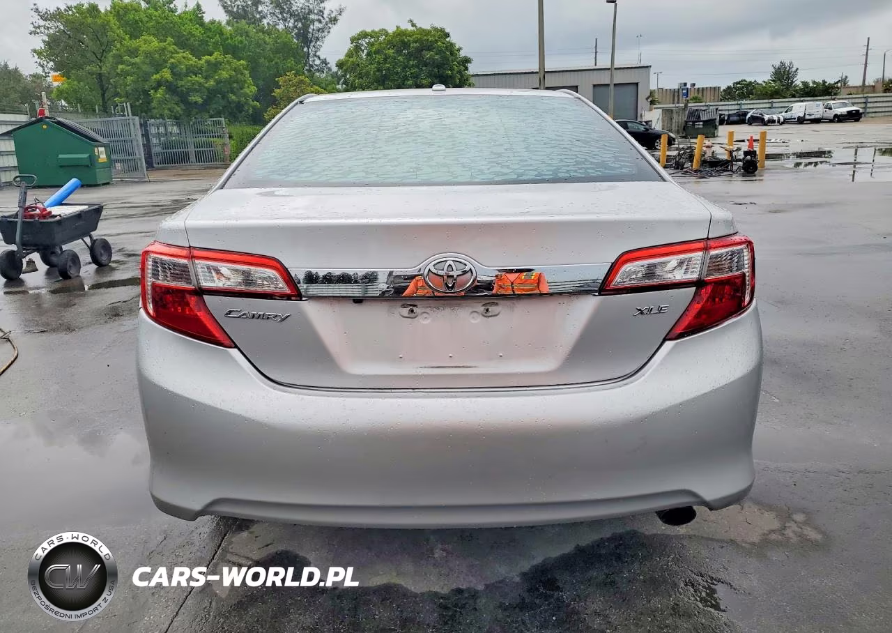 2013 Toyota Camry Xle VIN:4T4BF1FK1DR303519 - 6