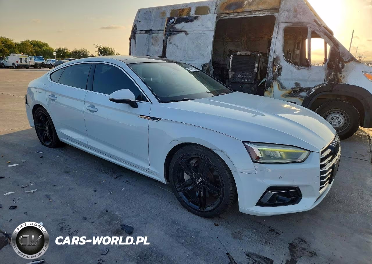 2018 Audi A5 Prestige VIN:WAUCNCF59JA086730 - 4