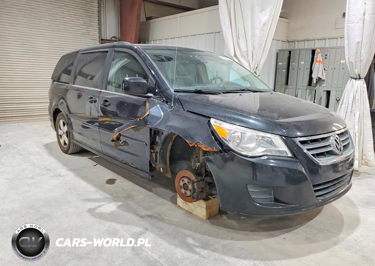 2011 Volkswagen Routan Se VIN:2V4RW3DG5BR718155 - 4