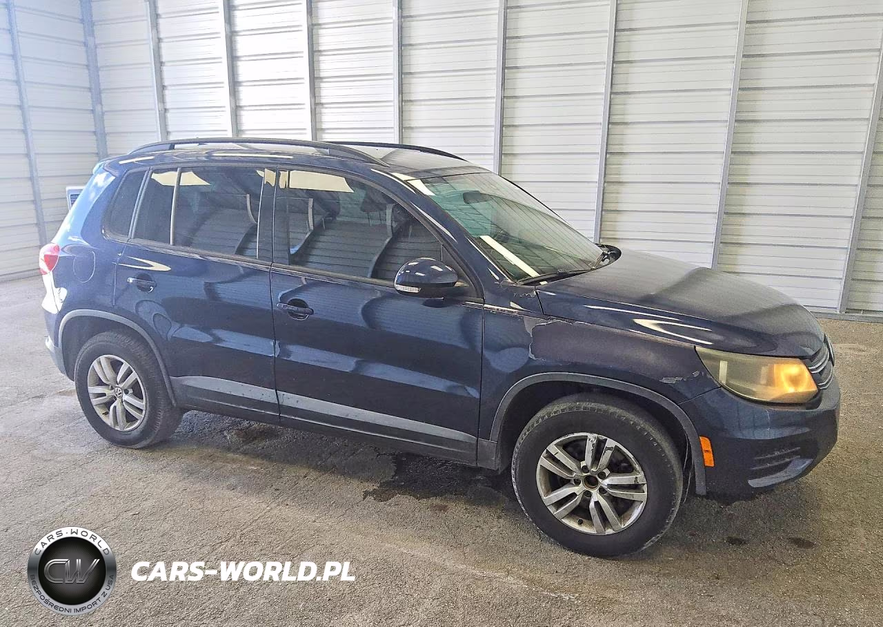 2016 Volkswagen Tiguan S VIN:WVGAV7AX3GW600945 - 4