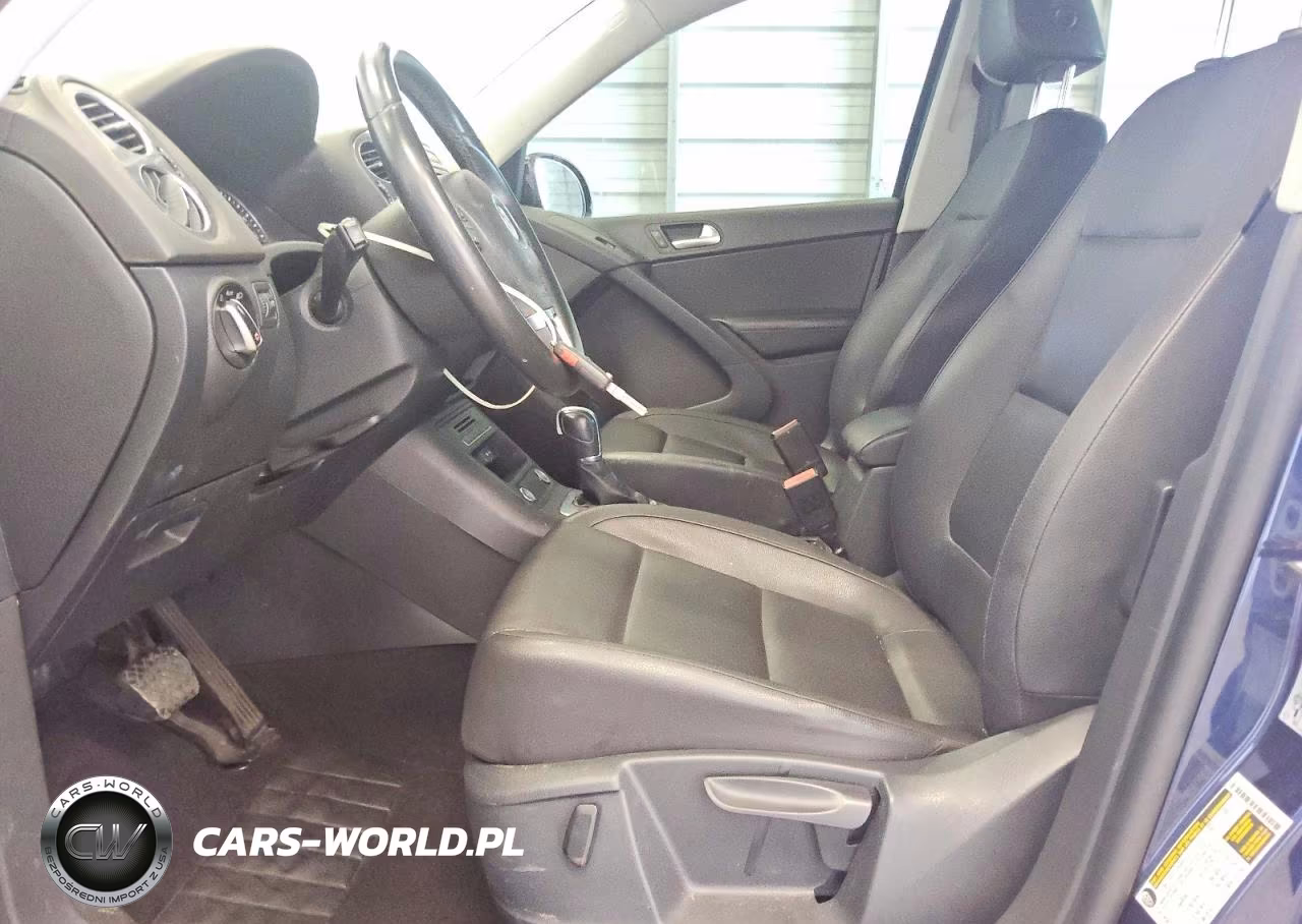 2016 Volkswagen Tiguan S VIN:WVGAV7AX3GW600945 - 7