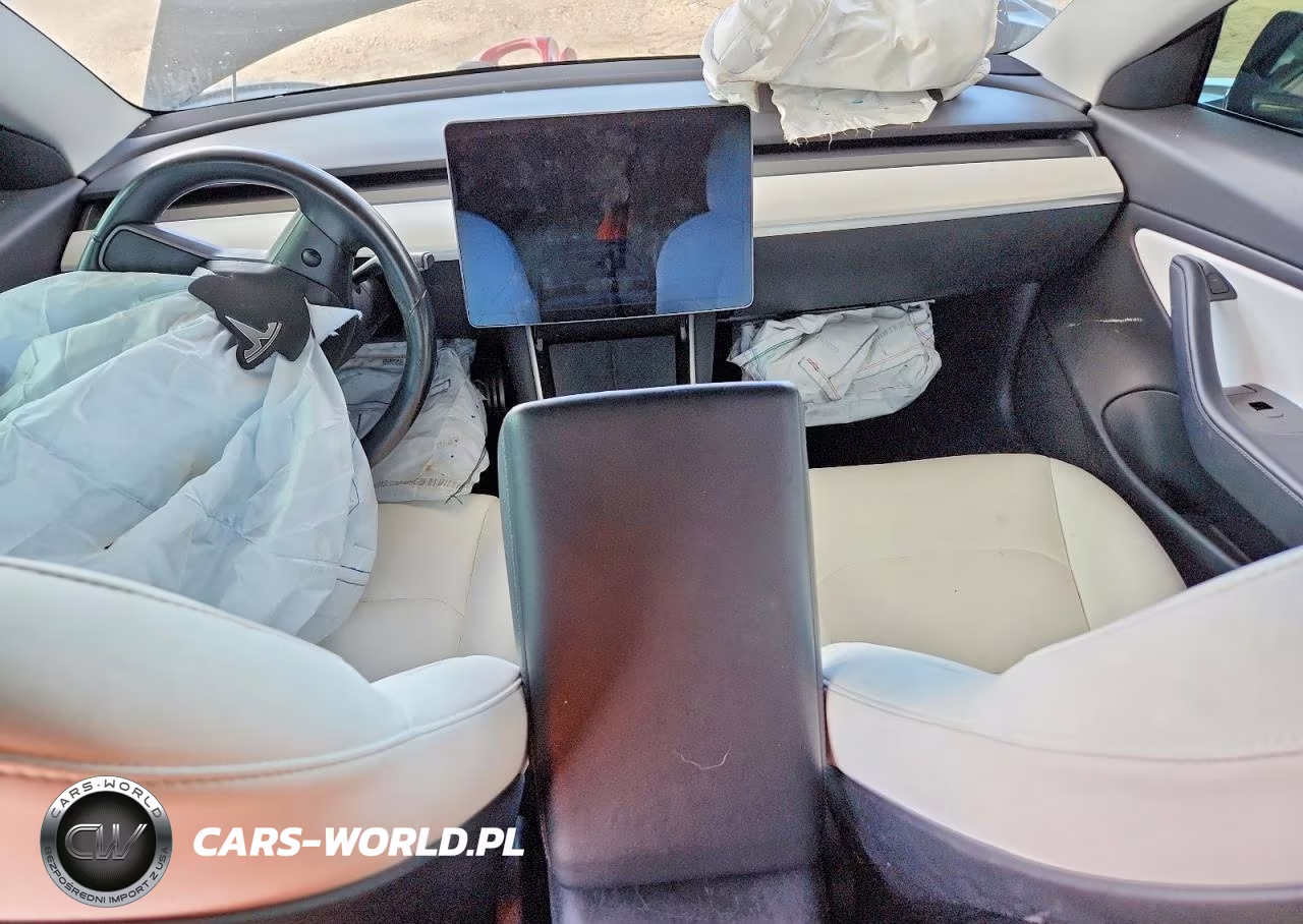 2018 Tesla Model 3 VIN:5YJ3E1EB3JF182911 - 8