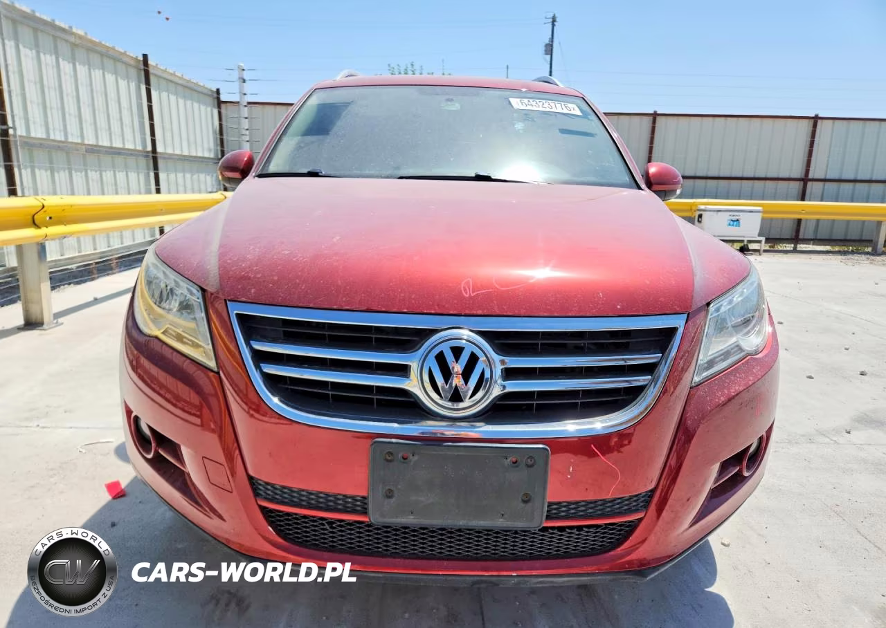 2011 Volkswagen Tiguan S VIN:WVGAV7AX2BW000250 - 5