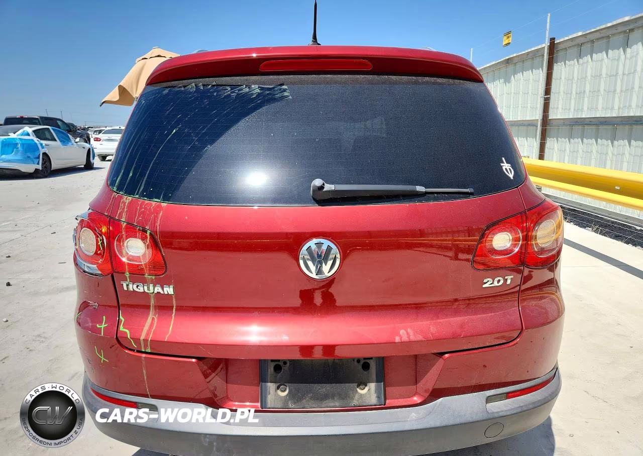 2011 Volkswagen Tiguan S VIN:WVGAV7AX2BW000250 - 6