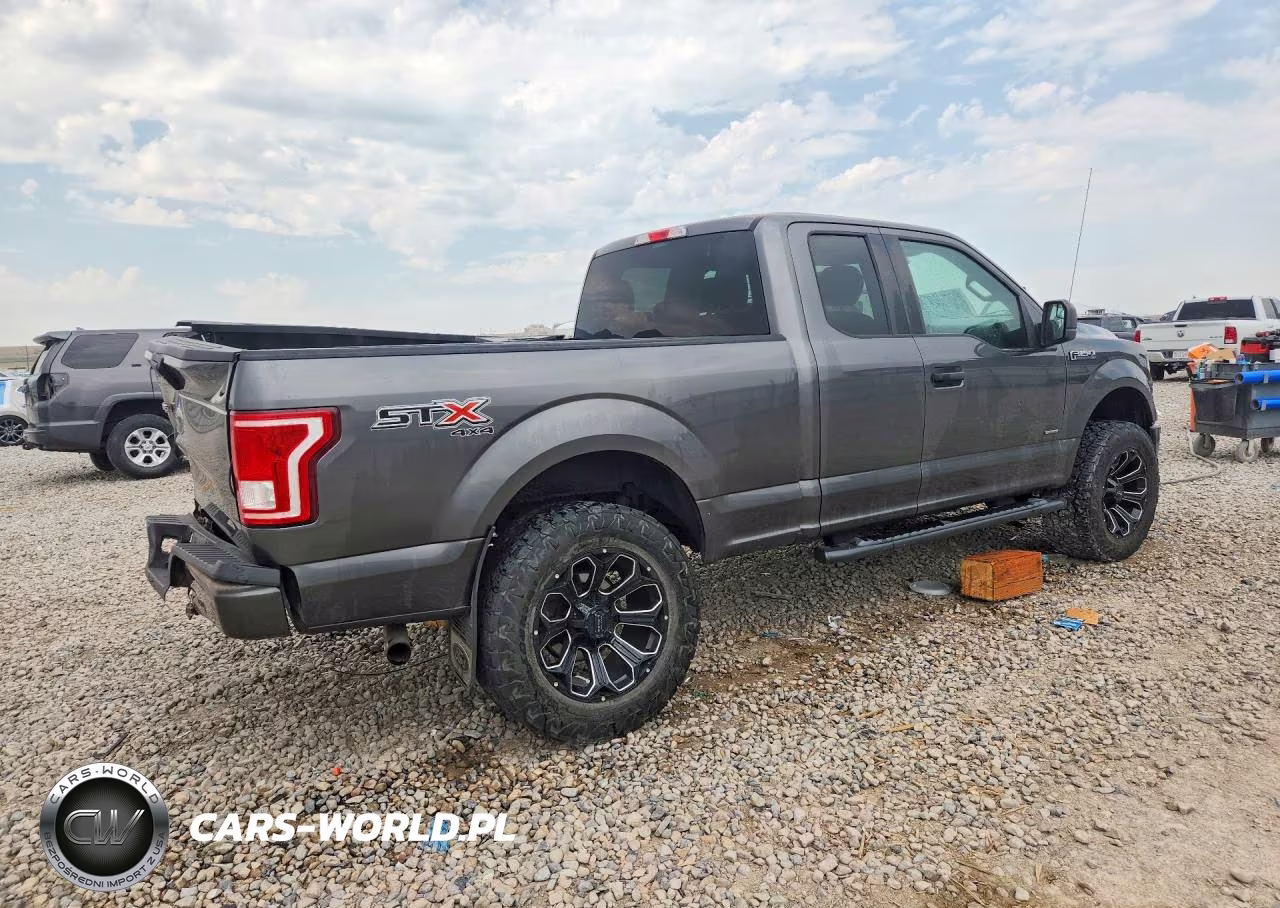 2017 Ford F150 Super Cab VIN:1FTEX1EP5HFB78637 - 3