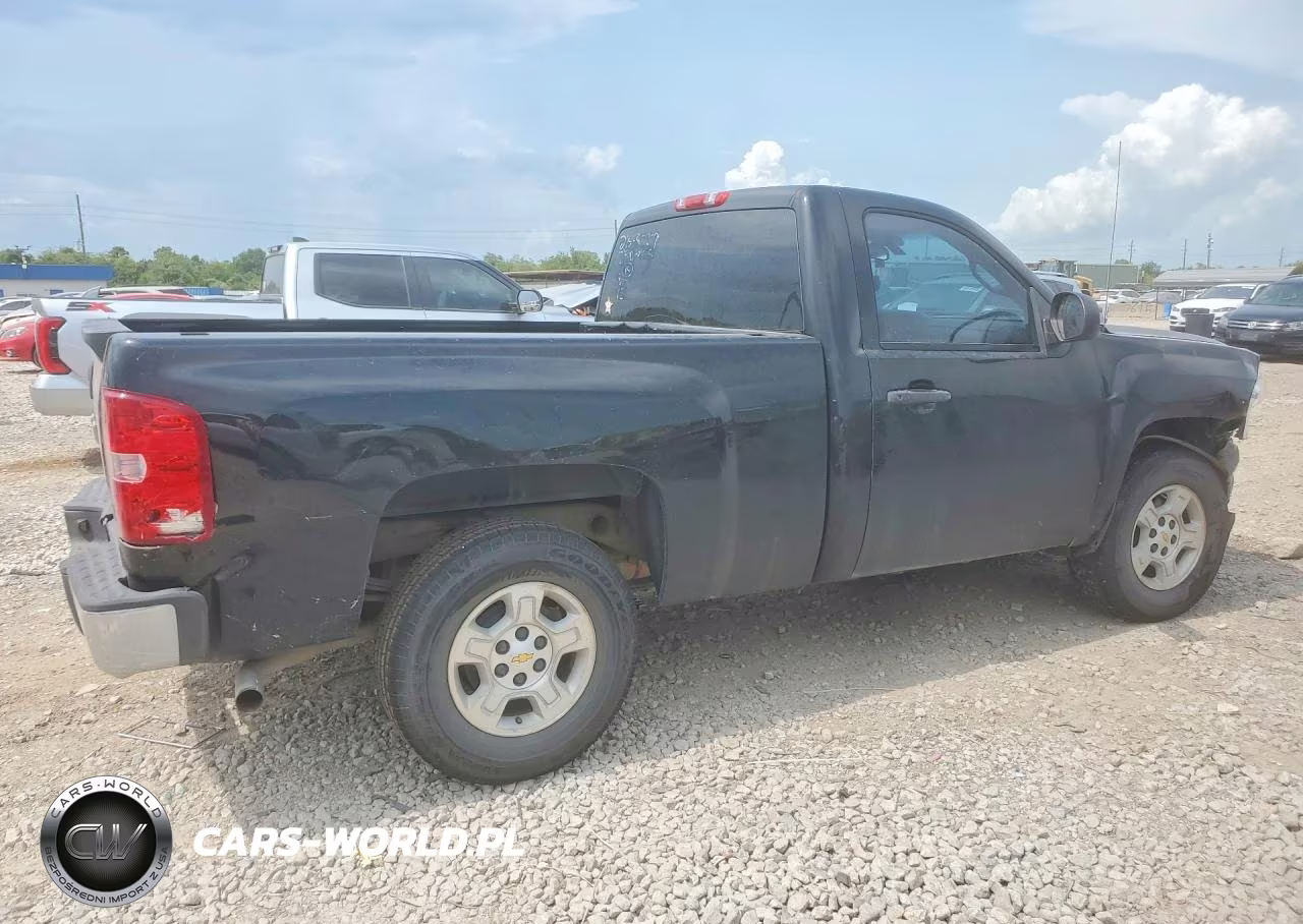 2011 Chevrolet Silverado C1500 VIN:1GCNCPEXXBZ159232 - 3