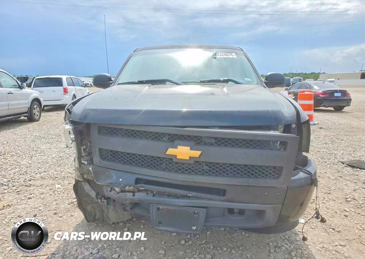 2011 Chevrolet Silverado C1500 VIN:1GCNCPEXXBZ159232 - 5