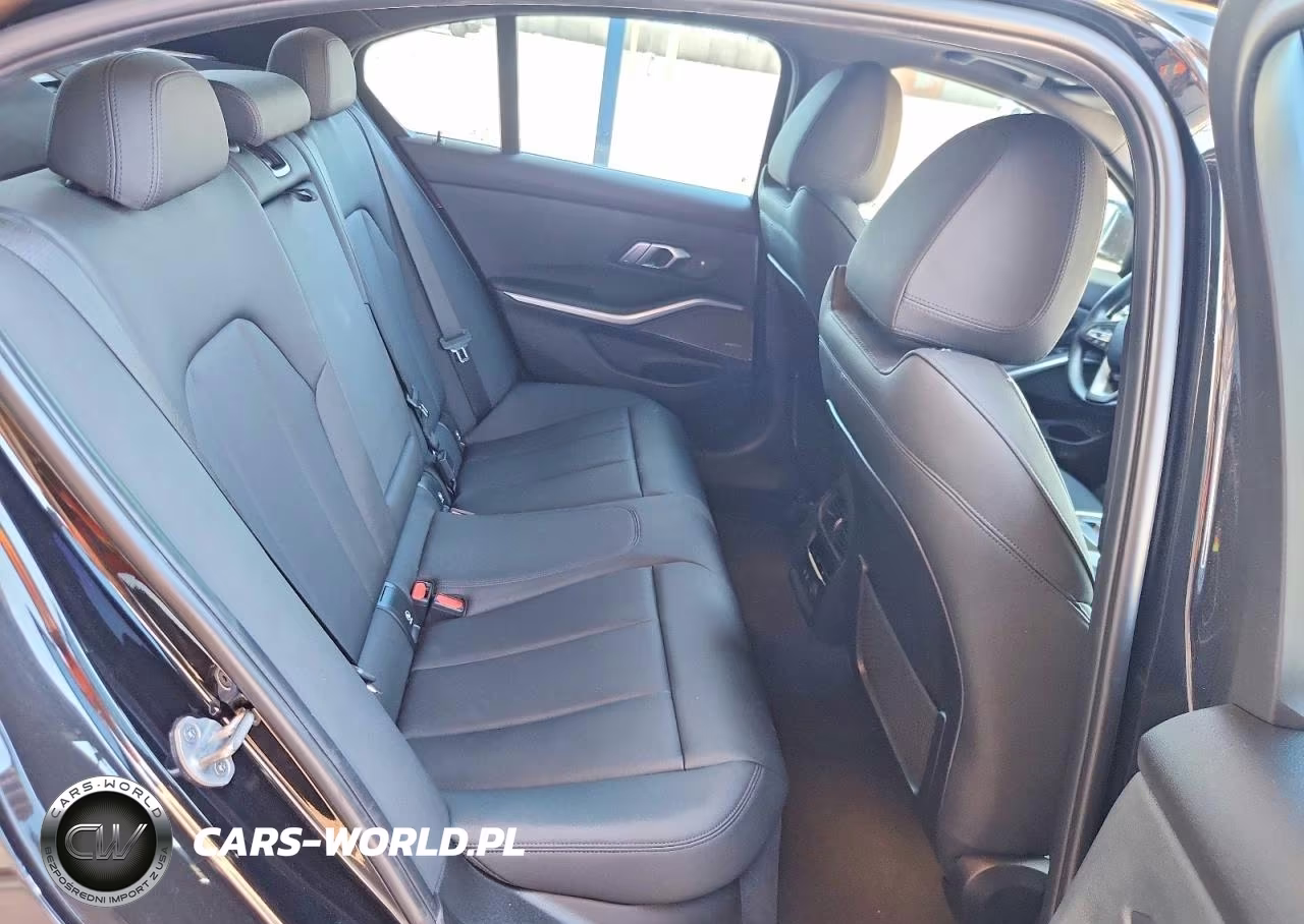 2020 BMW 330I VIN:3MW5R1J08L8B34018 - 10